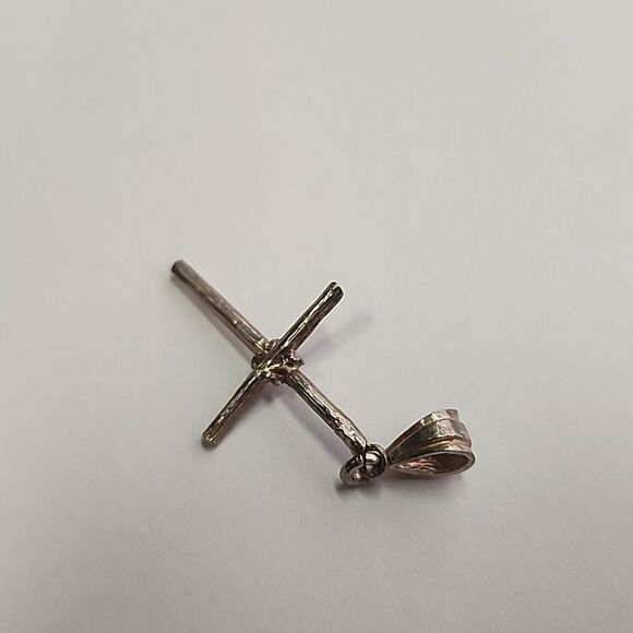 Sterling Silver Cross Pendant - Picture 4 of 4